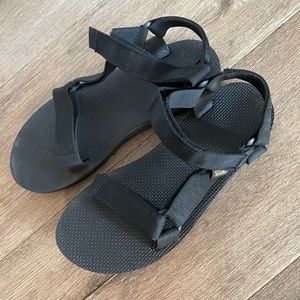 Teva original universal sandal in Black-SZ 8